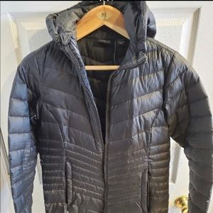 Women’s Mountain Hardwear Jacket